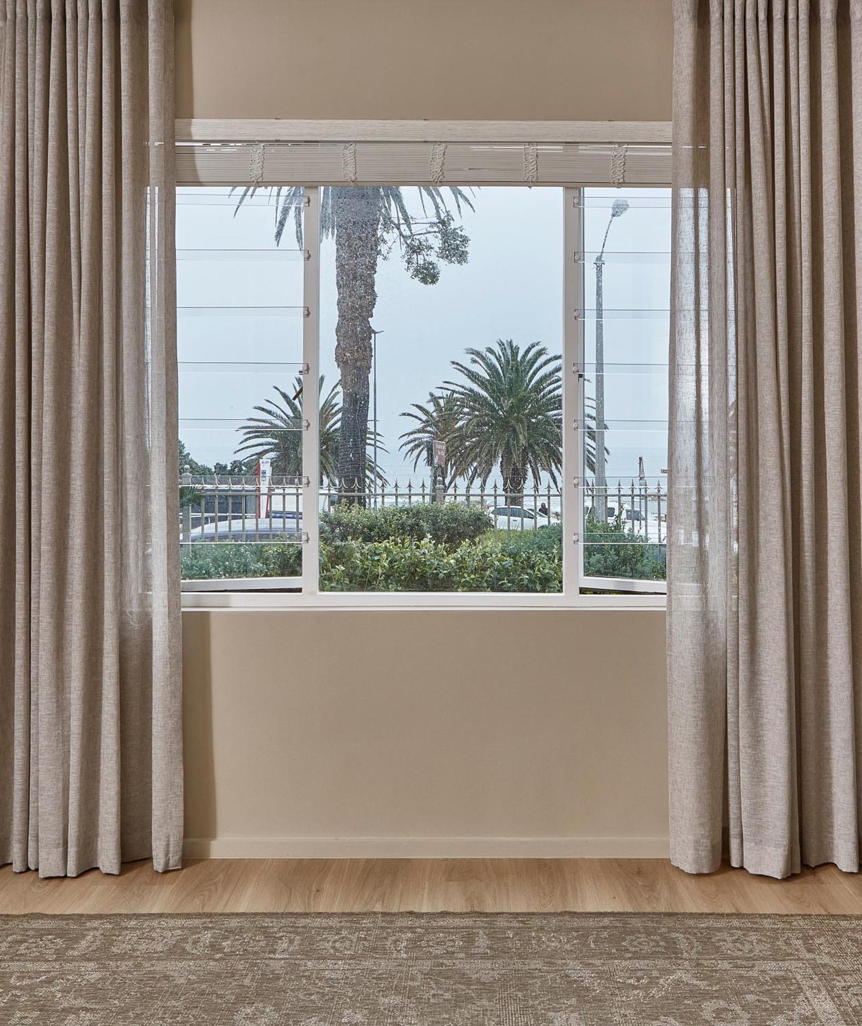 Tidal Pool - Camps Bay Apartment