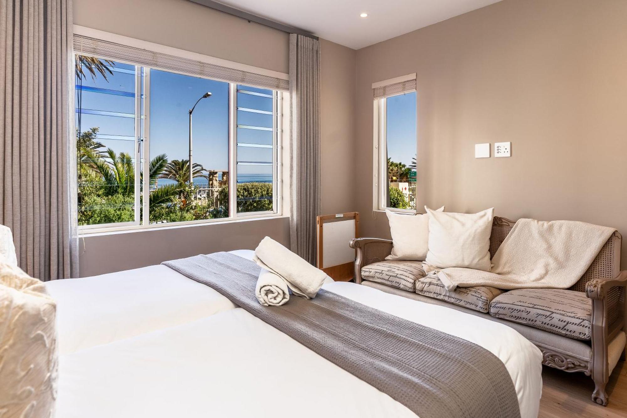 Tidal Pool - Camps Bay Apartment *