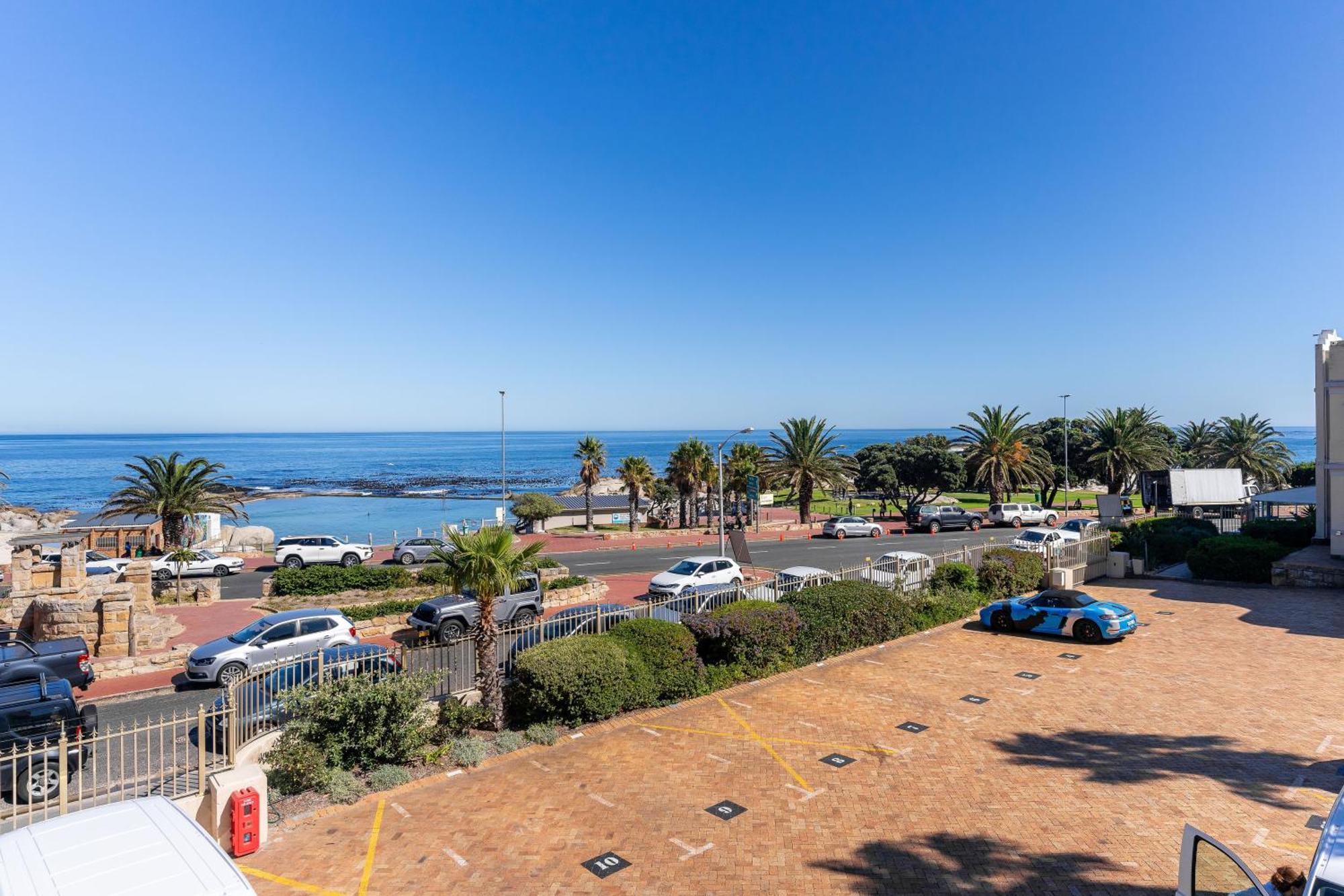 Tidal Pool - Camps Bay * Cape Town